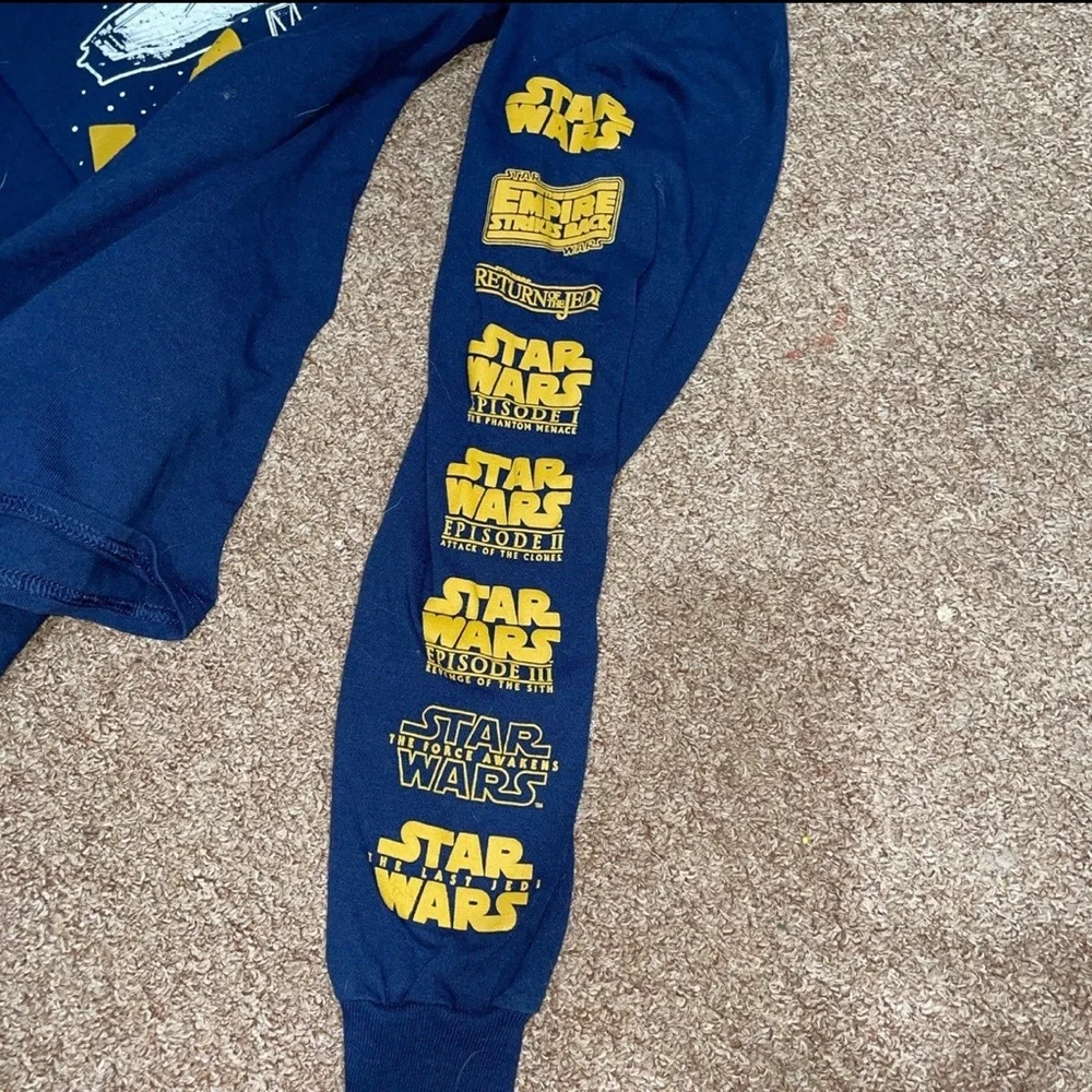 Men’s Star Wars millennium falcon navy blue long sleeve tshirt! - Picture 3 of 3